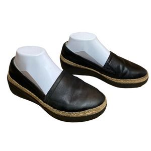 FitFlop ladies Sz 6 Black Leather Casa Loafer Platform wedge run 1/2  size big